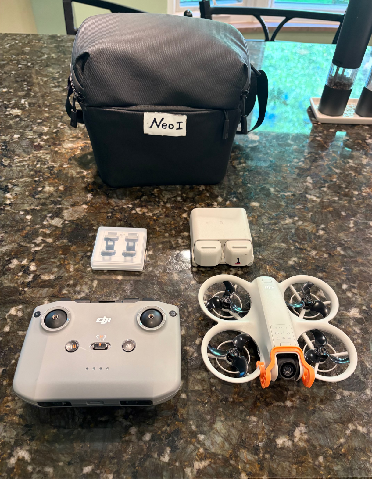 DJI Neo I FPV Drone with Remote Controller & Accessories